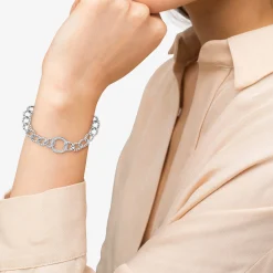 Circle Diamond Link Bracelet