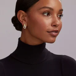 18K Gold XO Diamond Earrings