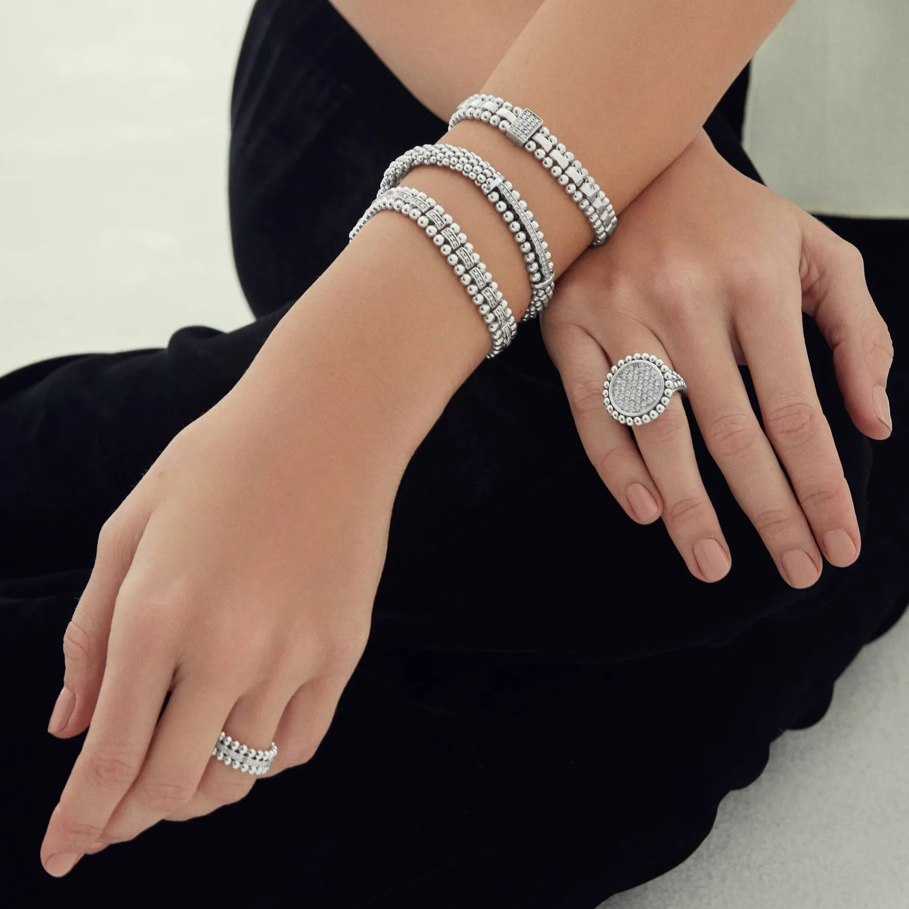 Single Station Diamond Link Bracelet